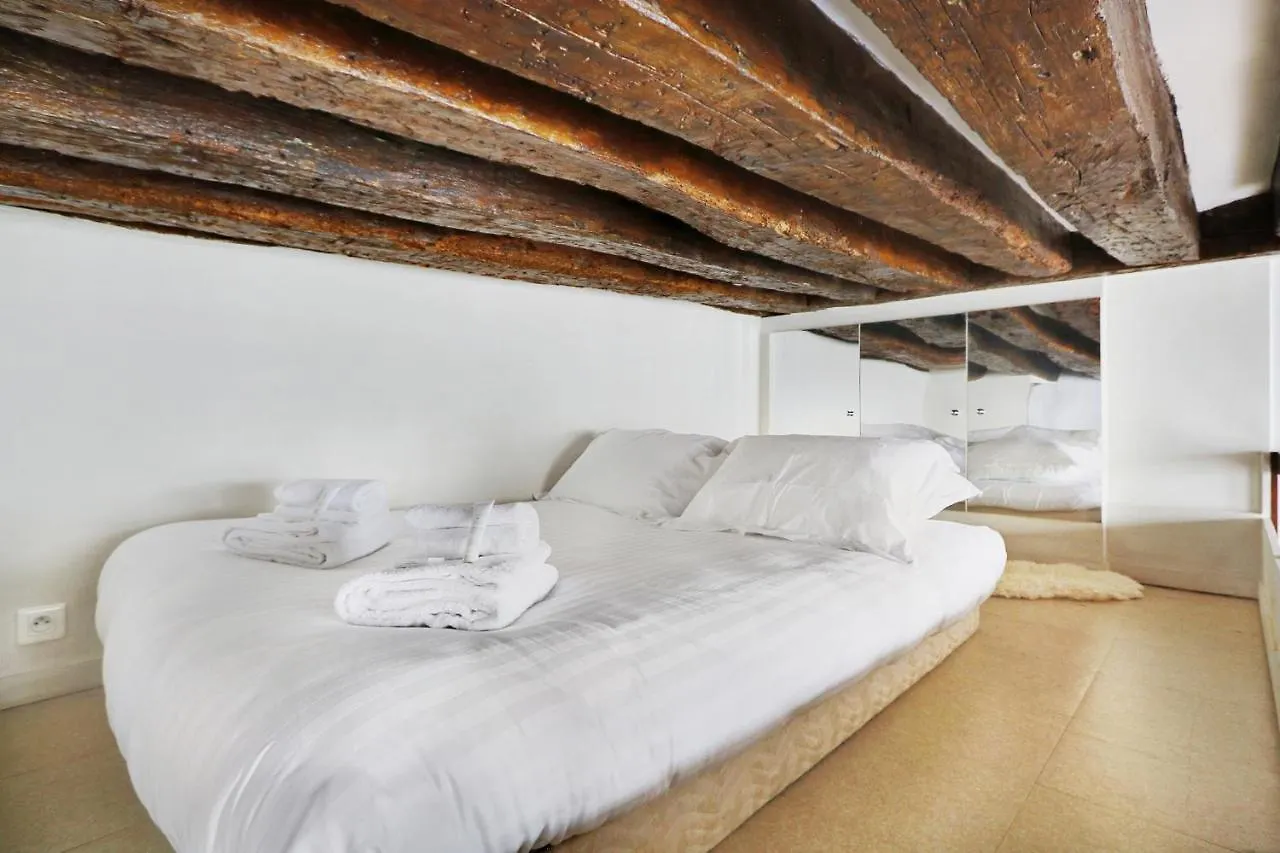 Pick A Flat's Apartment- Rue de la Verrerie Paris